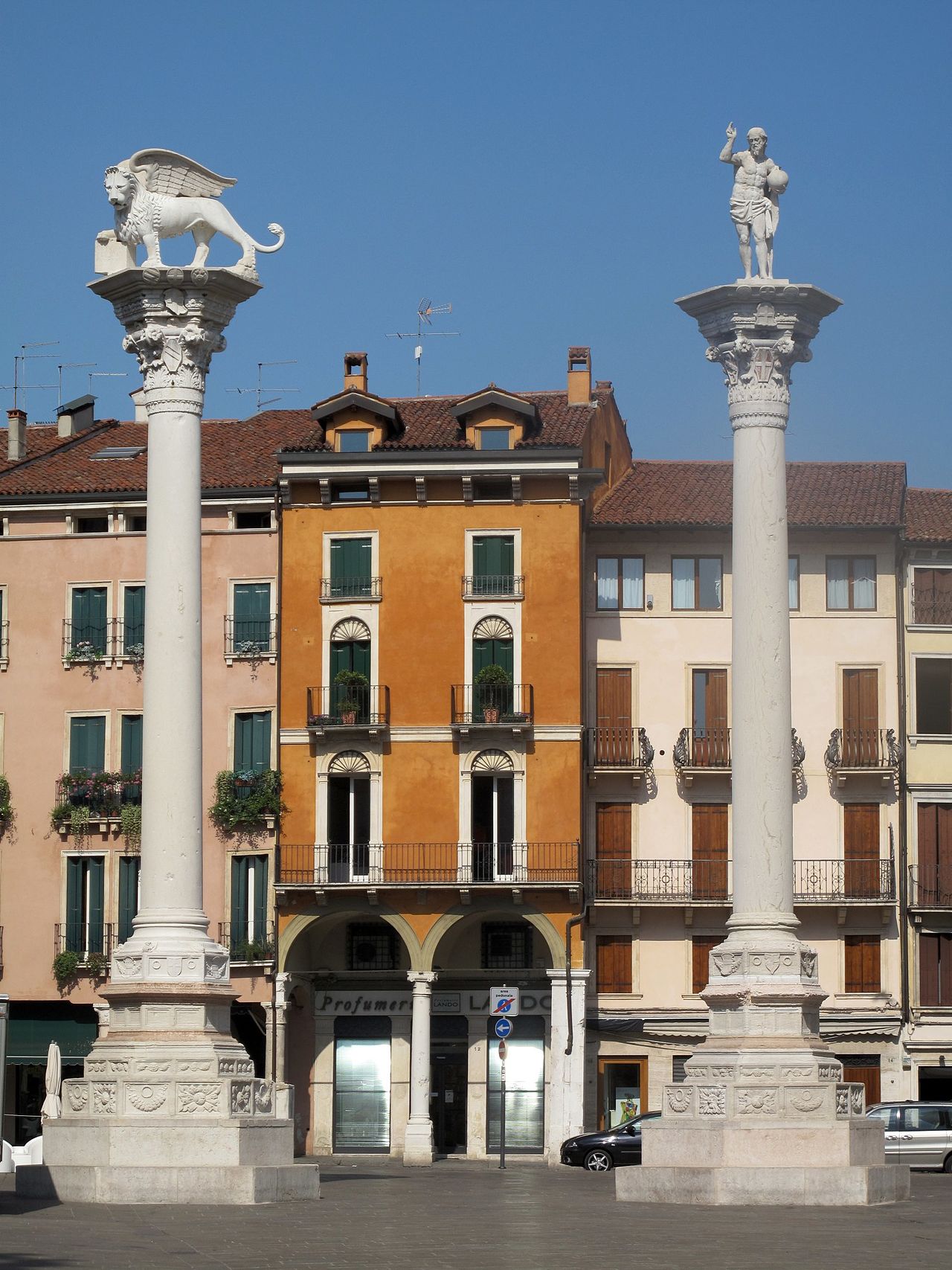Photo of Vicenza, Italy